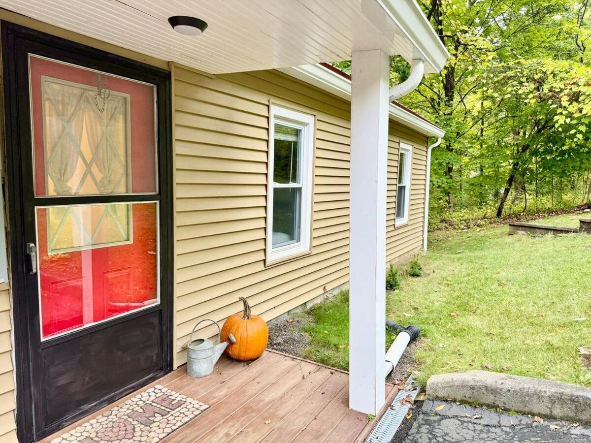 Cayuga Lake Cottage With Private Lake Access Washingtonville Eksteriør bilde